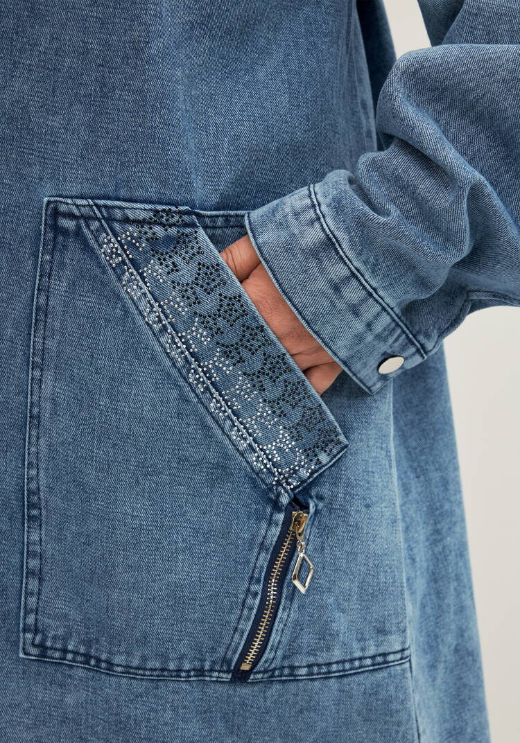 Куртка джинсовая удлиненная со стразами шир.  750, рис. 6