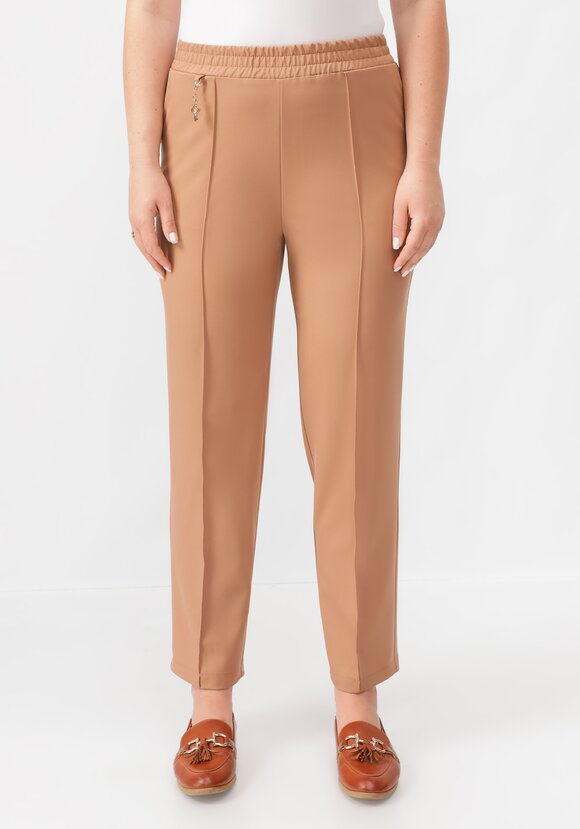 Брюки прямые с отсрочкой-стрелка шир.  580, рис. 10