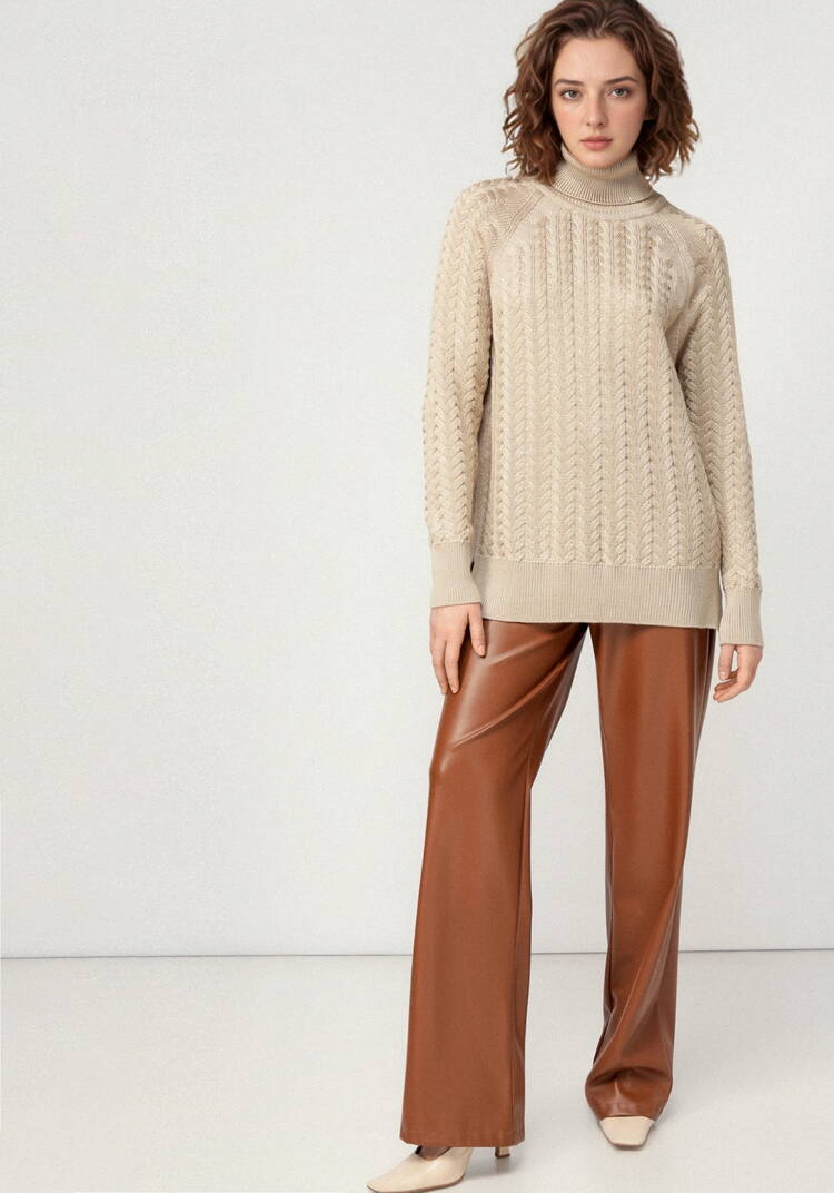 Свитер вязаный с косами и высоким горлом шир.  750, рис. 32