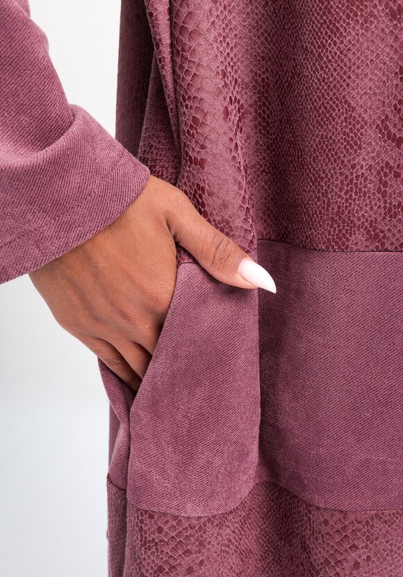 Платье с декоративными вставками шир.  580, рис. 13