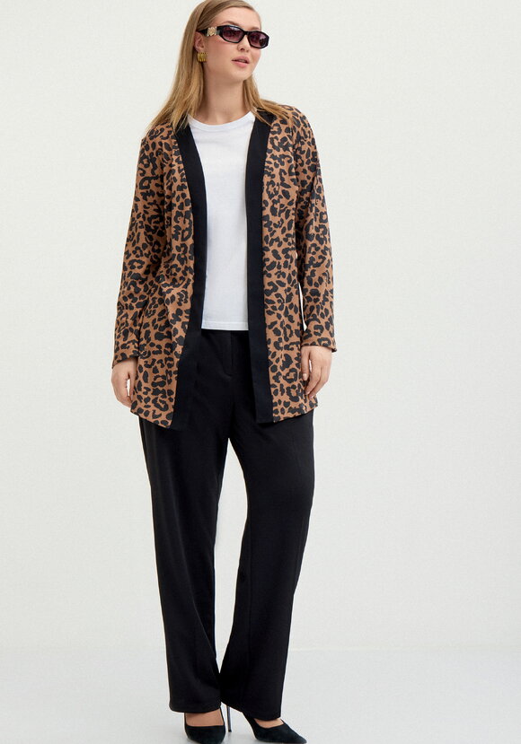 Кардиган с анималистичным пpинтом шир.  580, рис. 10