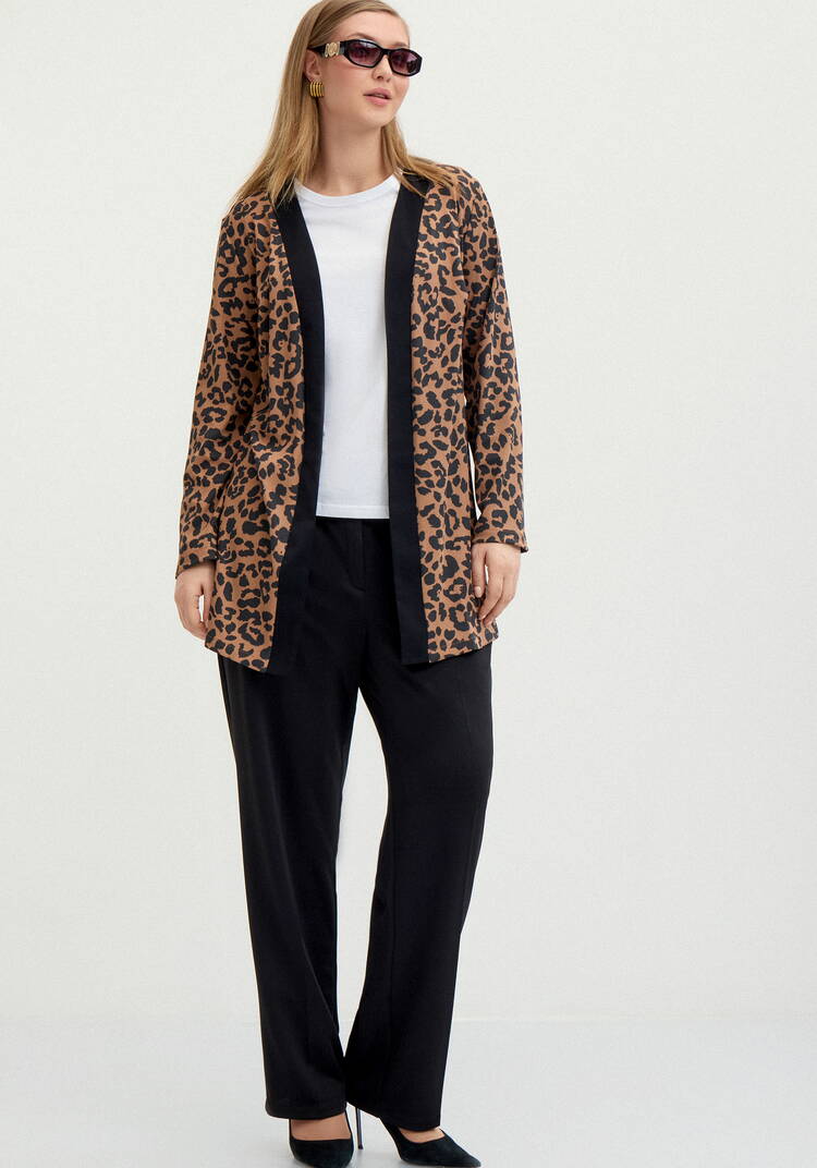 Кардиган с анималистичным пpинтом шир.  750, рис. 10