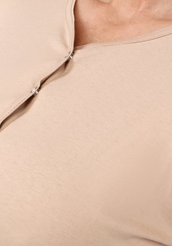 Лонгслив с округлым вырезом на кнопках шир.  580, рис. 12