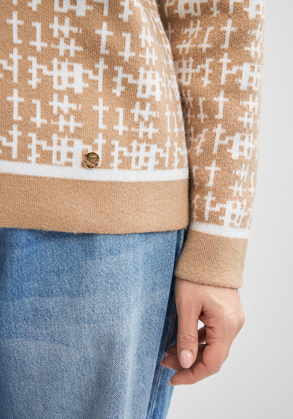 Кардиган трикотажный с отложным воротником шир.  580, рис. 6