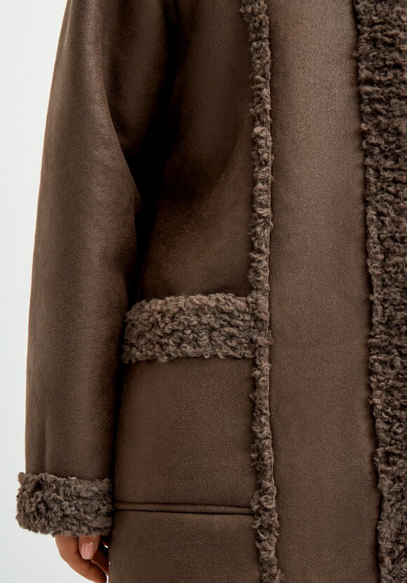 Полупальто с экомехом Раиля шир.  580, рис. 26