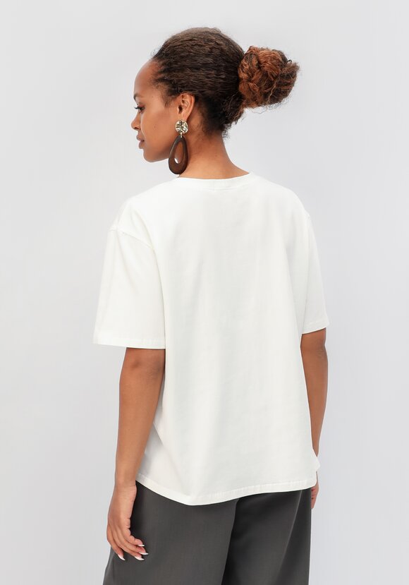 Блуза свободного кроя с вставкой из шитья шир.  580, рис. 3