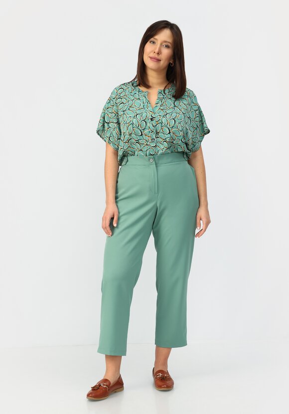 Брюки с декоративными хлястиками шир.  580, рис. 12