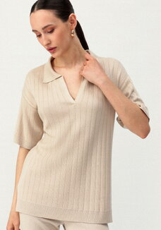 Поло удлиненное с вертикальной полосой