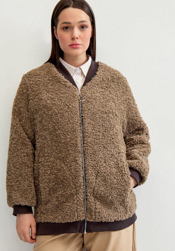 Бомбер на молнии в стиле тедди шир.  580, рис. 25