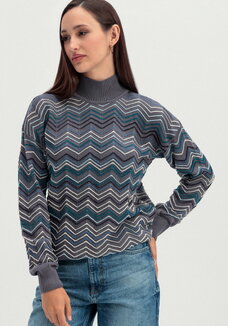 Свитер с высоким горлом и принтом зигзаг