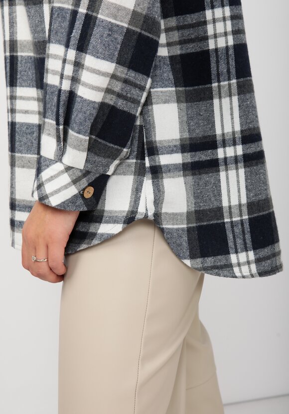 Рубашка в клетку с вышивкой и карманами шир.  580, рис. 14