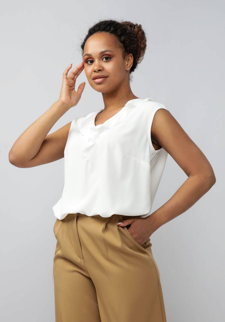 Блуза с коротким рукавом и рюшей шир.  750, рис. 12