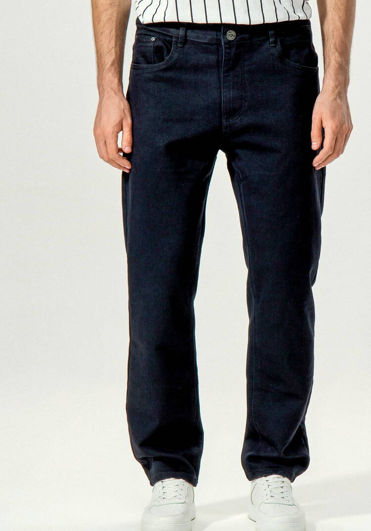 Брюки прямые из джинсовой ткани с карманами шир.  750, рис. 20