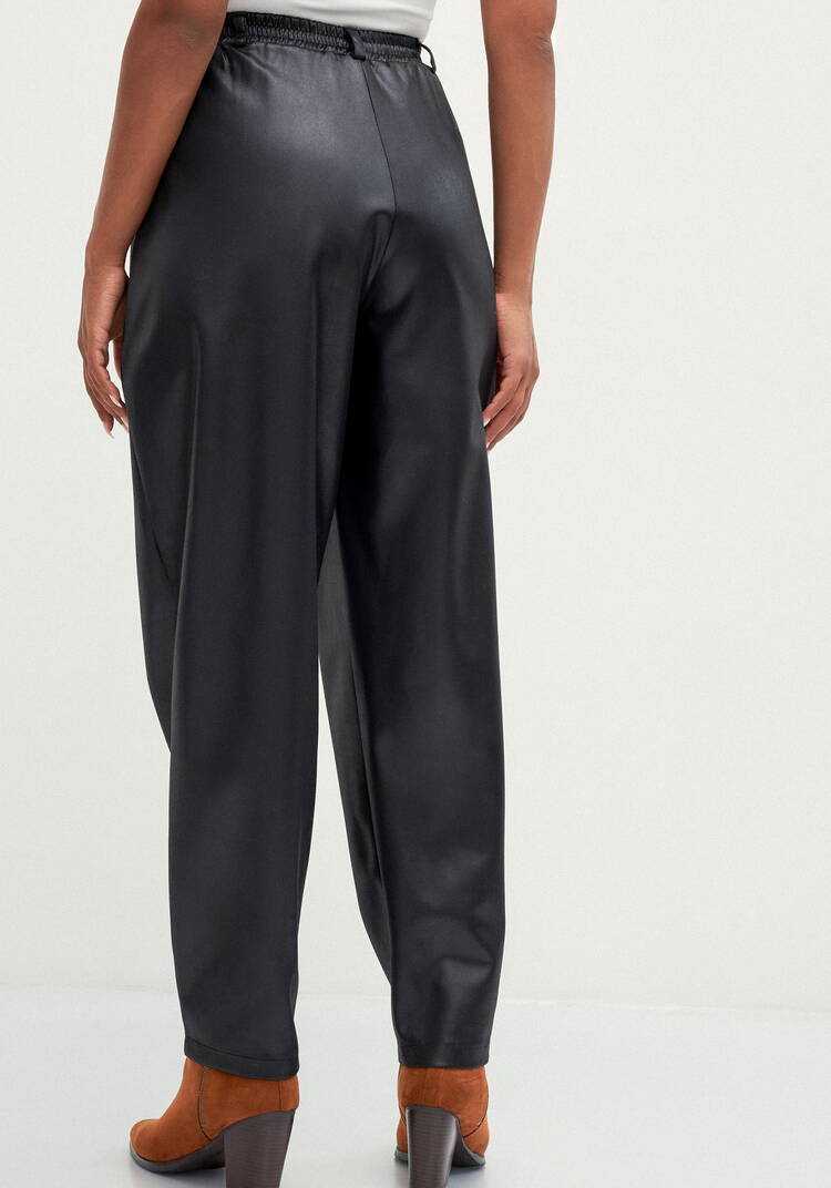 Брюки бананы с глянцевым напылением шир.  750, рис. 11