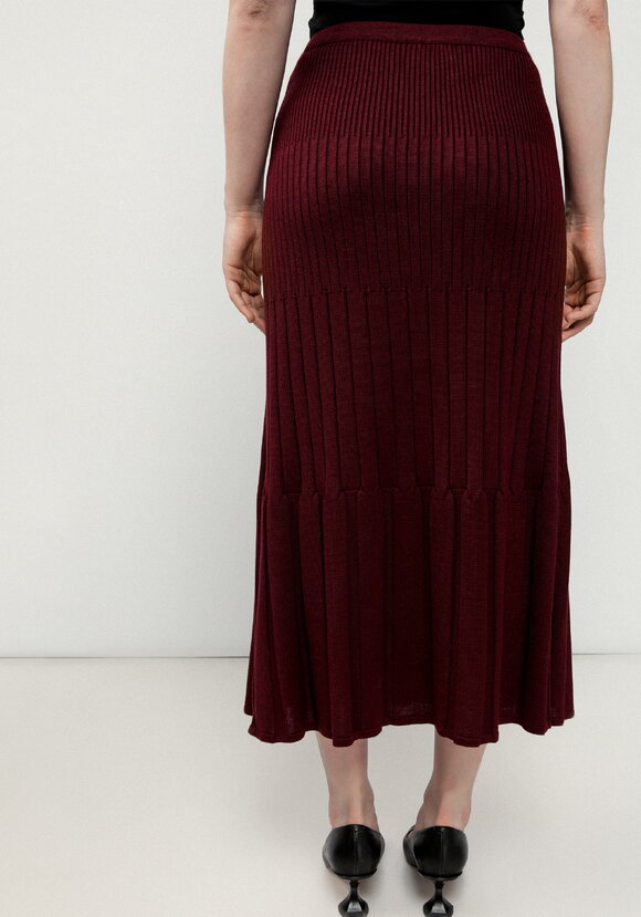 Юбка с фигурными складками шир.  580, рис. 27