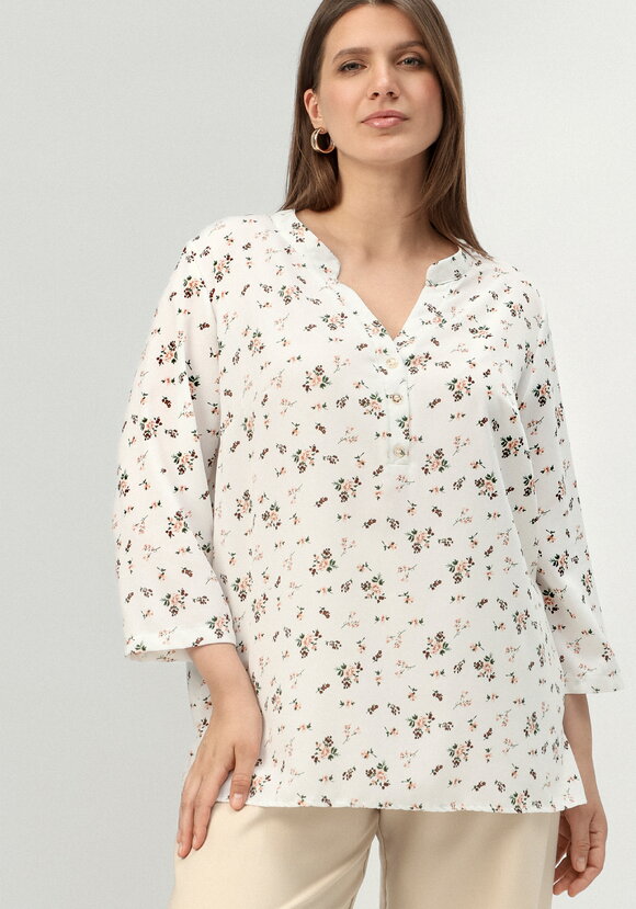 Блуза на пуговицах и разрезами по бокам шир.  580, рис. 4