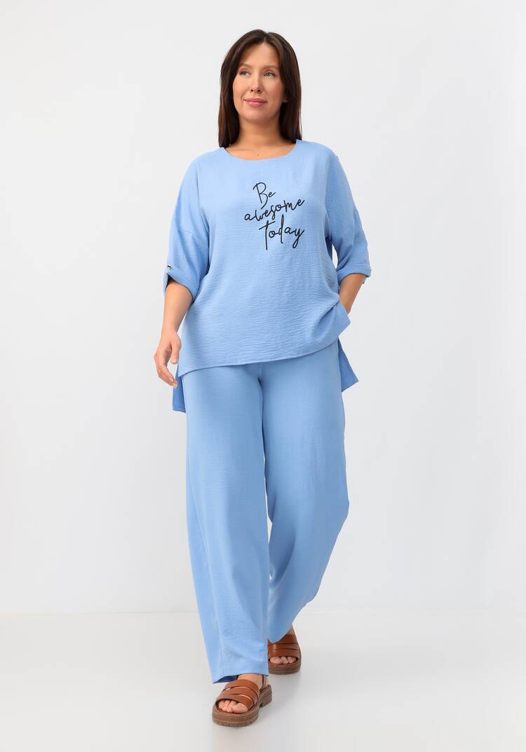 Костюм: брюки и блуза с лаконичным принтом шир.  750, рис. 10