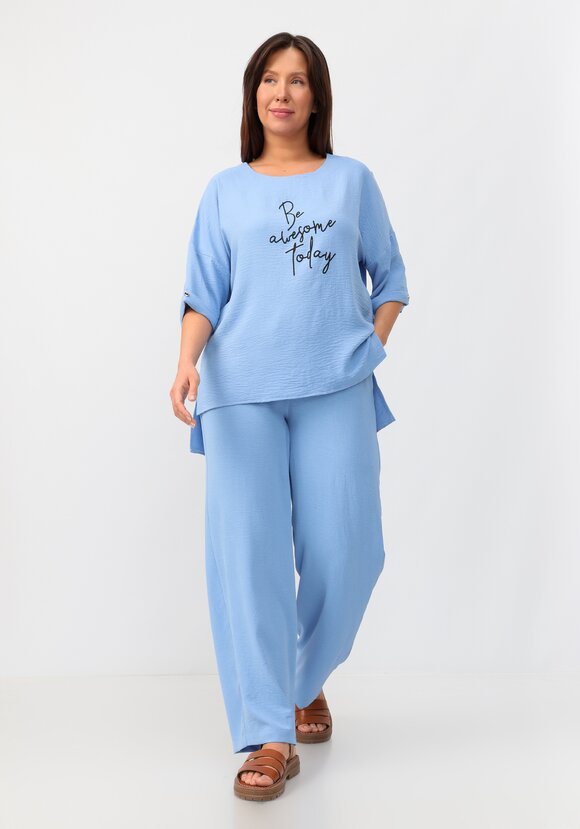 Костюм: брюки и блуза с лаконичным принтом шир.  580, рис. 10