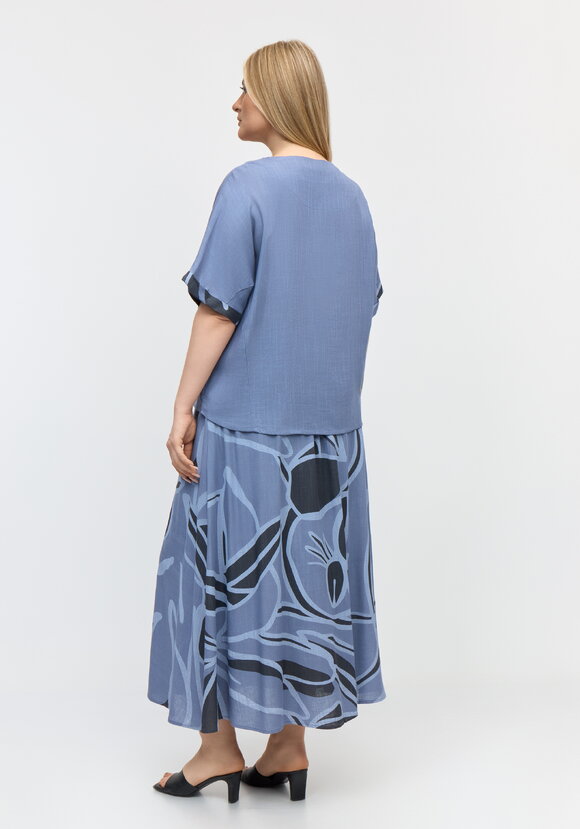 Костюм из вискозы: блуза с юбкой шир.  580, рис. 3