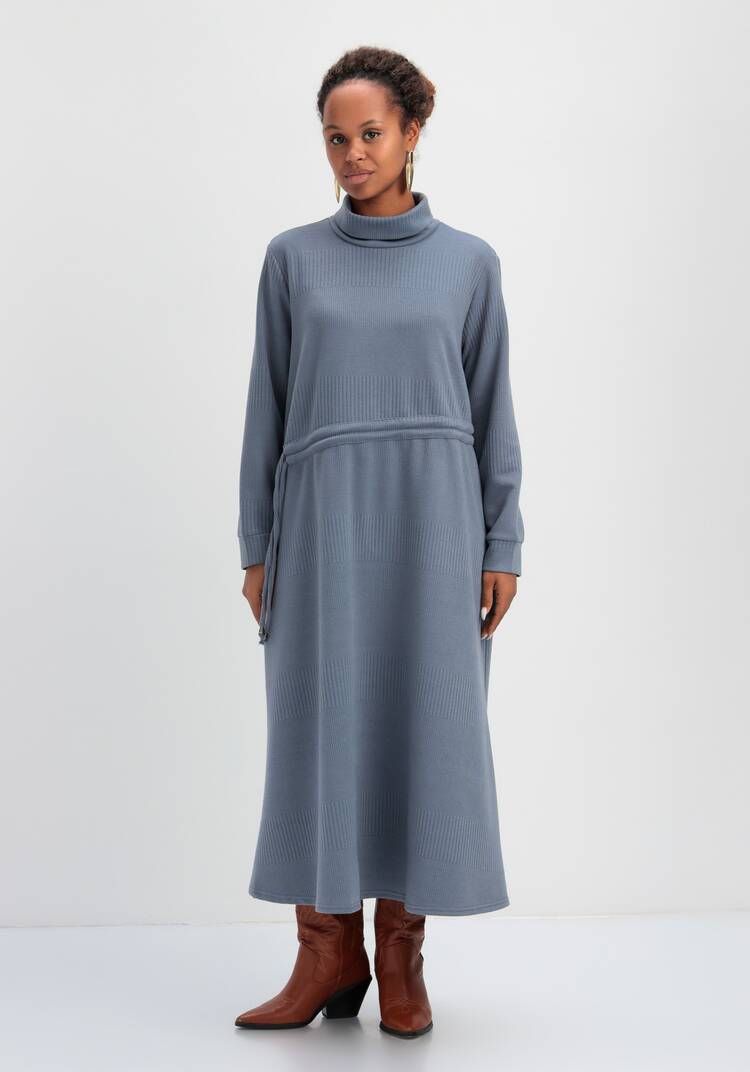 Платье из трикотажной ткани с кулиской шир.  750, рис. 27