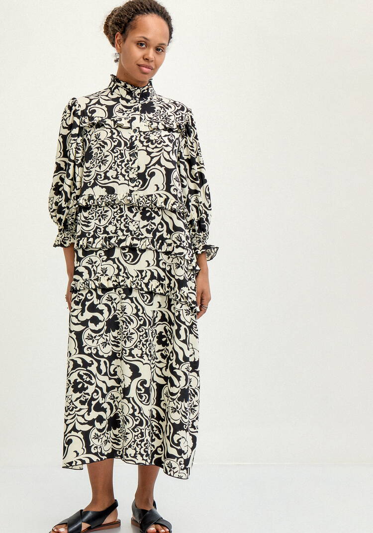 Платье с ярусами и обьёмным рукавом шир.  750, рис. 12