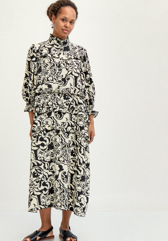 Платье с ярусами и обьёмным рукавом шир.  580, рис. 12