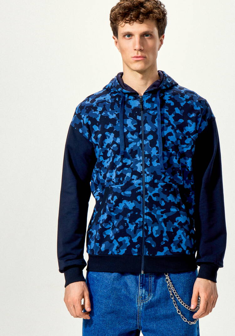 Толстовка с камуфляжным принтом и капюшоном шир.  750, рис. 12