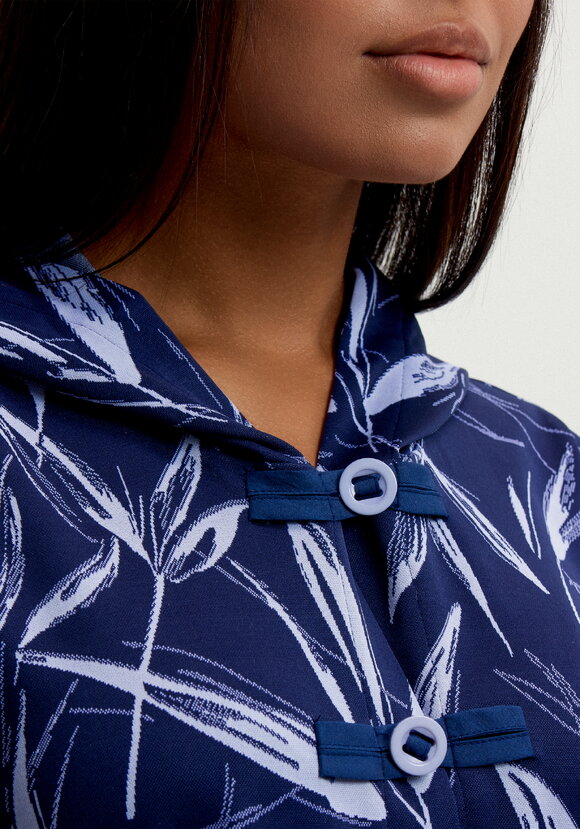 Платье трикотажное  с капюшоном шир.  580, рис. 5