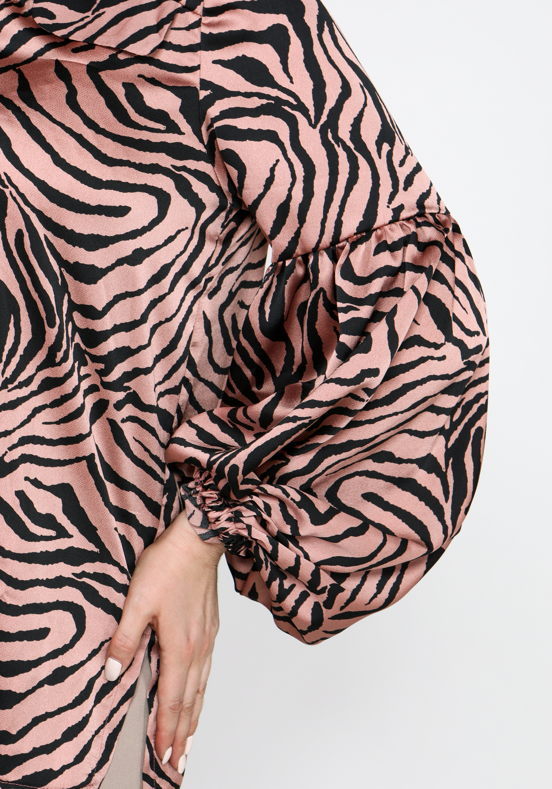 Блуза "Яркая Африка" Victoria, размер 48, цвет бежевый - фото 4