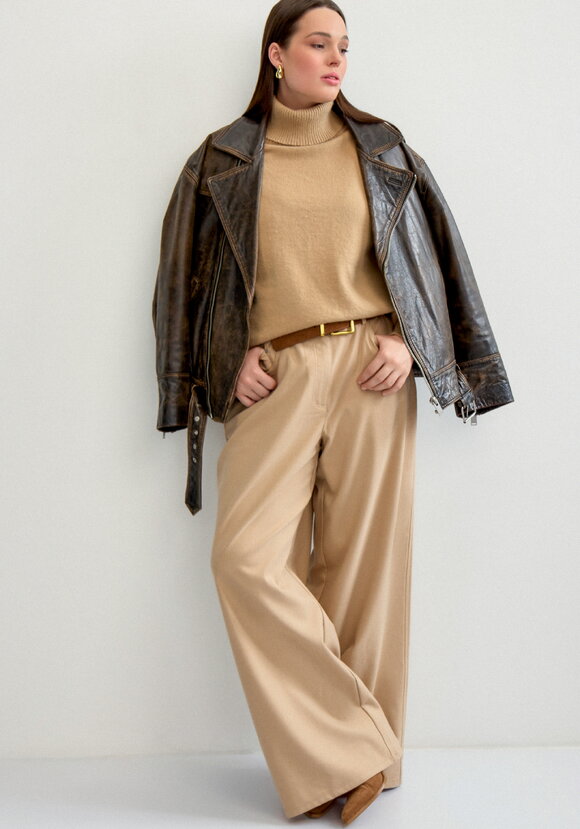 Свитер с объемным воротом шир.  580, рис. 2