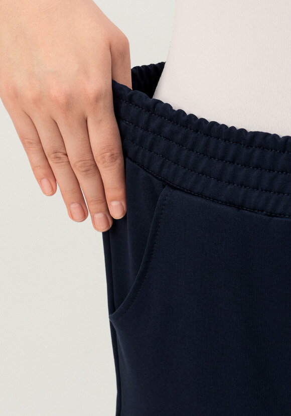 Комплект брючный с принтом на футболке шир.  580, рис. 6