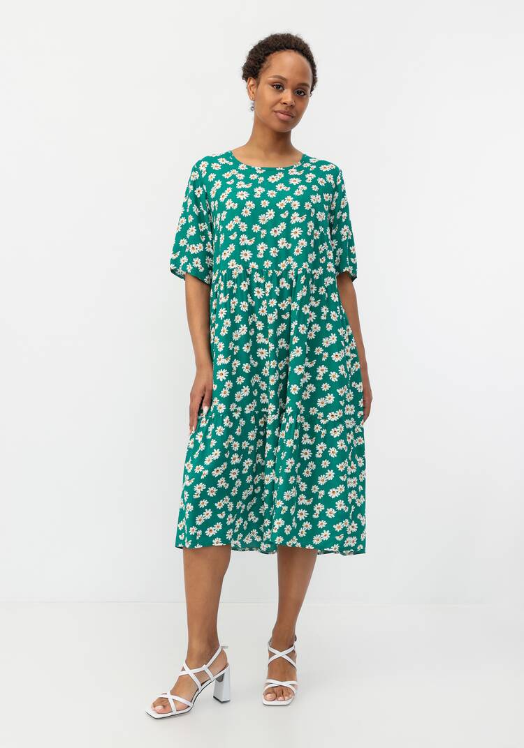 Платье с отрезной талией и коротким рукавом шир.  750, рис. 31