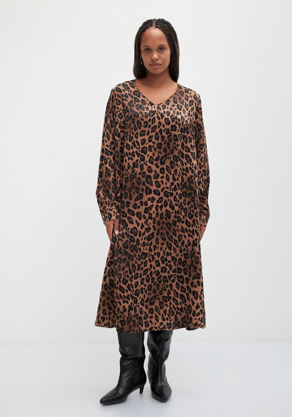 Платье Наталья шир.  580, рис. 4