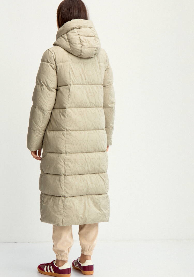 Удлиненный пуховик с капюшоном шир.  750, рис. 20