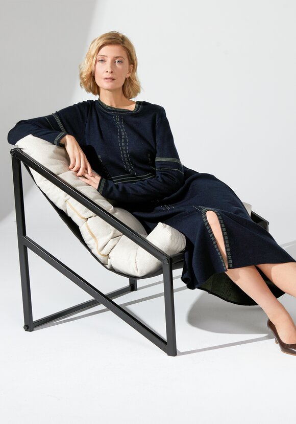 Платье миди с длинным рукавом и разрезом шир.  580, рис. 10