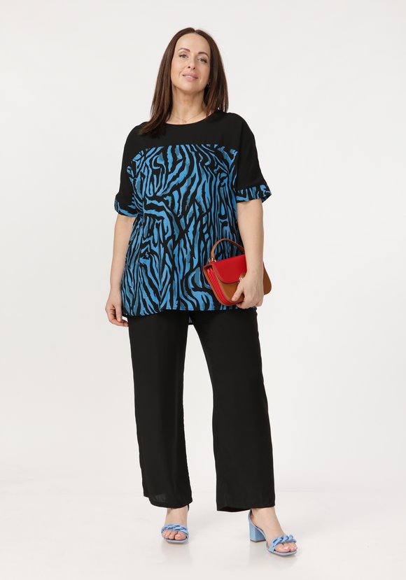 Костюм с анималистическим принтом шир.  580, рис. 7