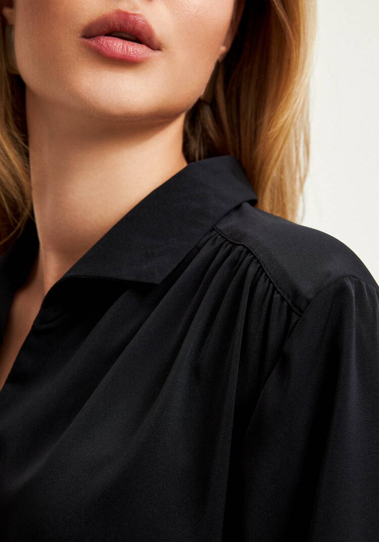 Блуза со сборкой на кокетке шир.  750, рис. 6