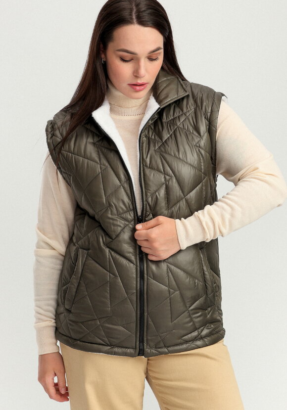 Жилет двусторонний стеганый шир.  580, рис. 24