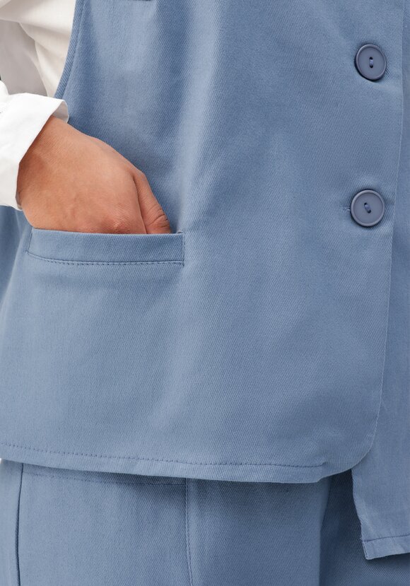 Жилет с асимметричной застёжкой шир.  580, рис. 12