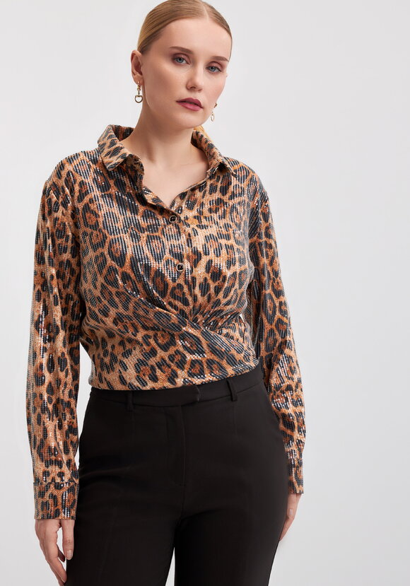 Блуза с анималистическим принтом в паетках шир.  580, рис. 7