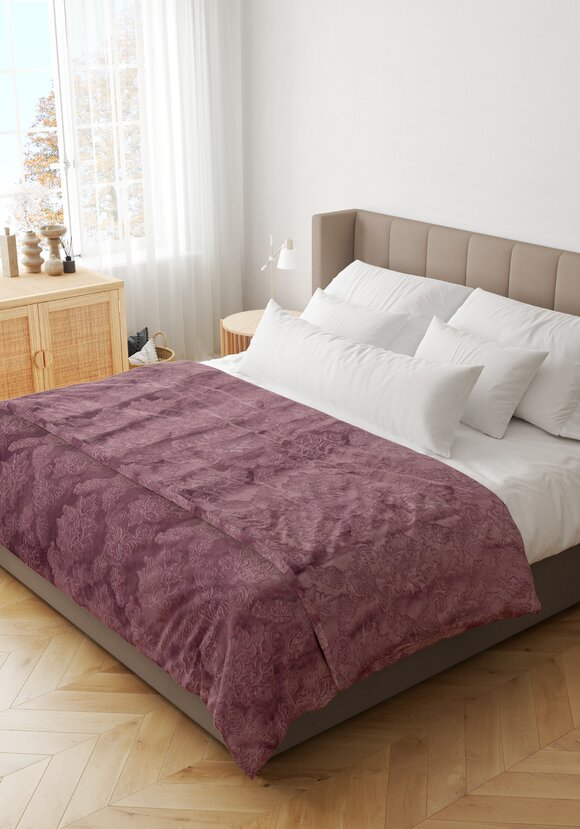 Покрывало-плед с выбитым рисунком шир.  580, рис. 1