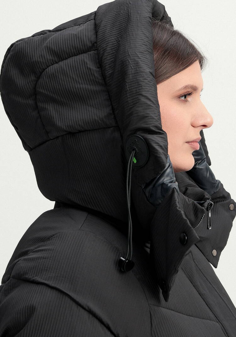 Пуховик с капюшоном и объемными карманами шир.  750, рис. 6