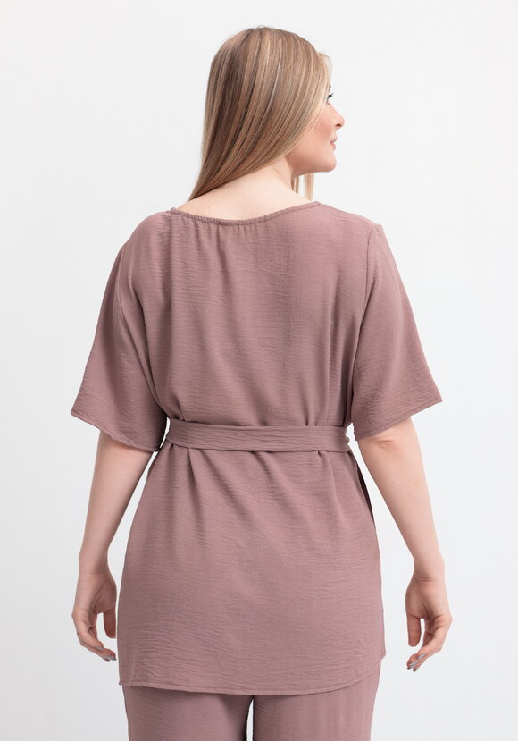 Костюм с брюками из легкой ткани шир.  580, рис. 28