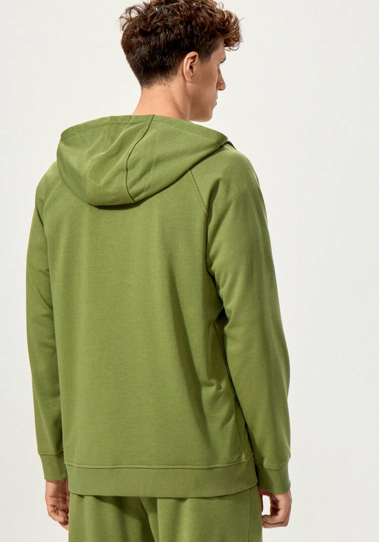 Толстовка с вышивкой и капюшоном шир.  750, рис. 19