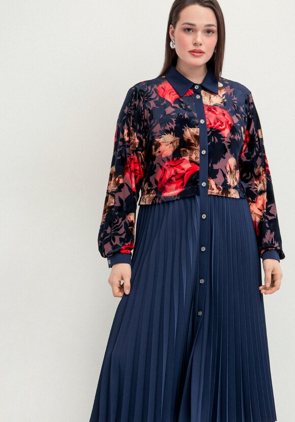 Платье с отрезной кокеткой и юбкой плиссе шир.  580, рис. 14