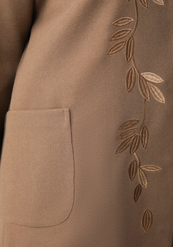 Пальто с вышивкой шир.  580, рис. 15