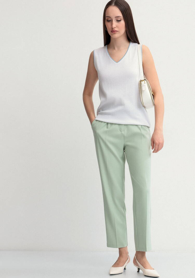 Топ с V-образным вырезом шир.  750, рис. 16