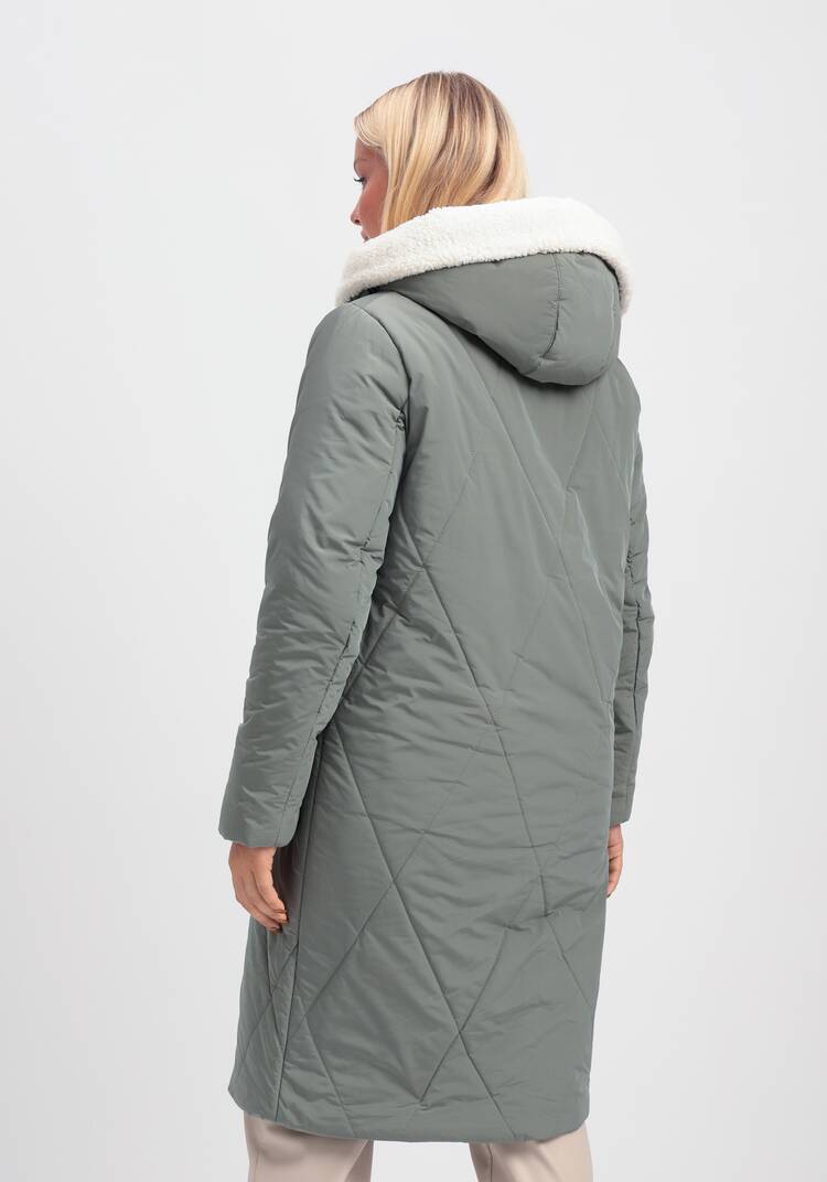 Пальто с меховой опушкой и капюшоном шир.  750, рис. 22