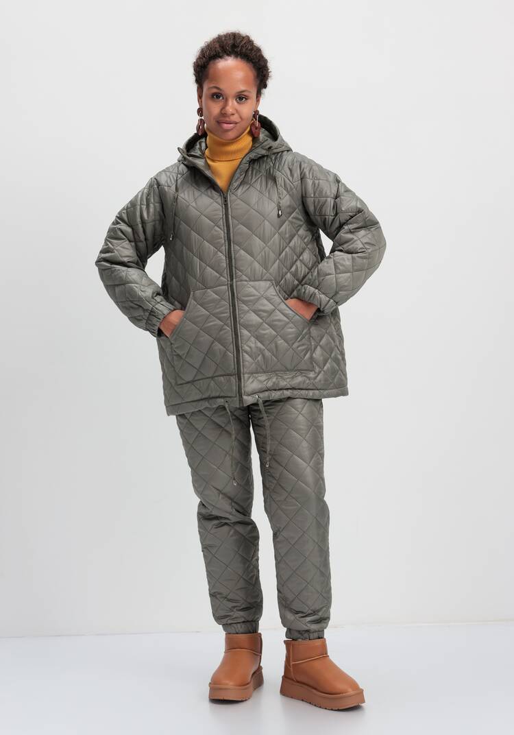 Куртка стёганая с капюшоном шир.  750, рис. 12