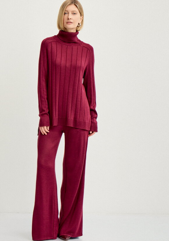 Костюм фактурной вязки шир.  580, рис. 8